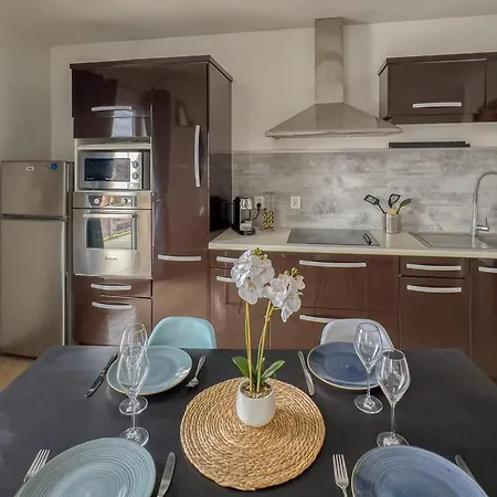 Апартаменты Le Margnotin *